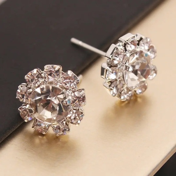 Shiny Sunflowers Cubic Zirconia Crystal Stud Earrings OL Small Flower Rhinestone - Picture 1 of 1
